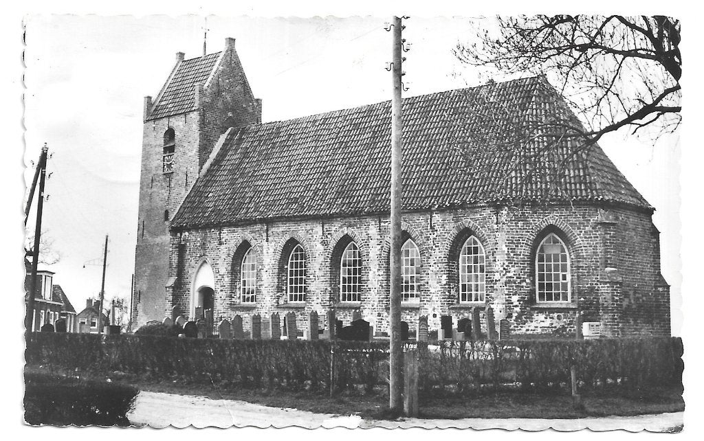 AK Oostrum - N.H. Nicolaaskerk, Ophalen of Verzenden, 1960 tot 1980, Gelopen, Friesland