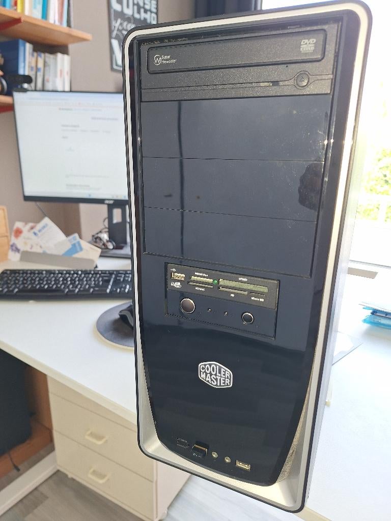 desktop met I5 processor, 16 Gb en 1 Tb SSD, Computers en Software, Desktop Pc's, Zo goed als nieuw, 3 tot 4 Ghz, SSD, 16 GB, Met videokaart