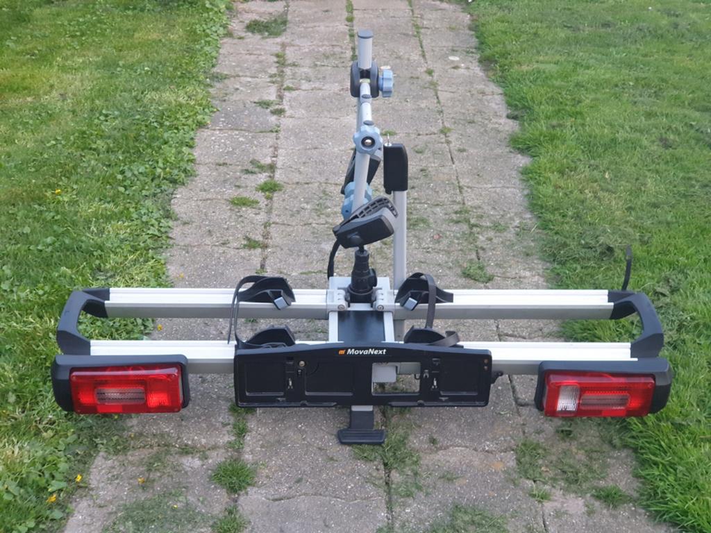 Fietsendrager MovaNext lux Plus Voor 2 E-bike's Kantelbaar, Ophalen, Elektrische fiets, Zo goed als nieuw, 2 fietsen