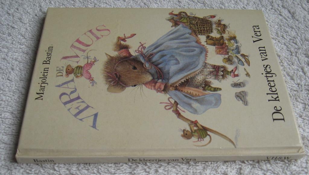 M Bastin - Vera knutselboekje +wastobbe+kleertjes+in de tuin, Gelezen, Fictie algemeen, Ophalen of Verzenden, Voorleesboek