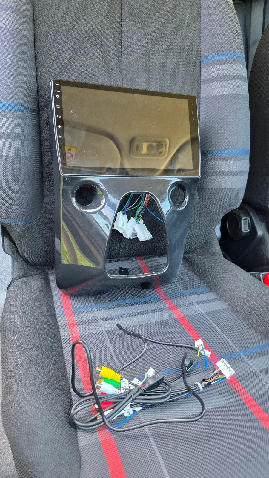 C1 aygo 108 autoradio 10" scherm voor moderne look, Ophalen of Verzenden, Gebruikt
