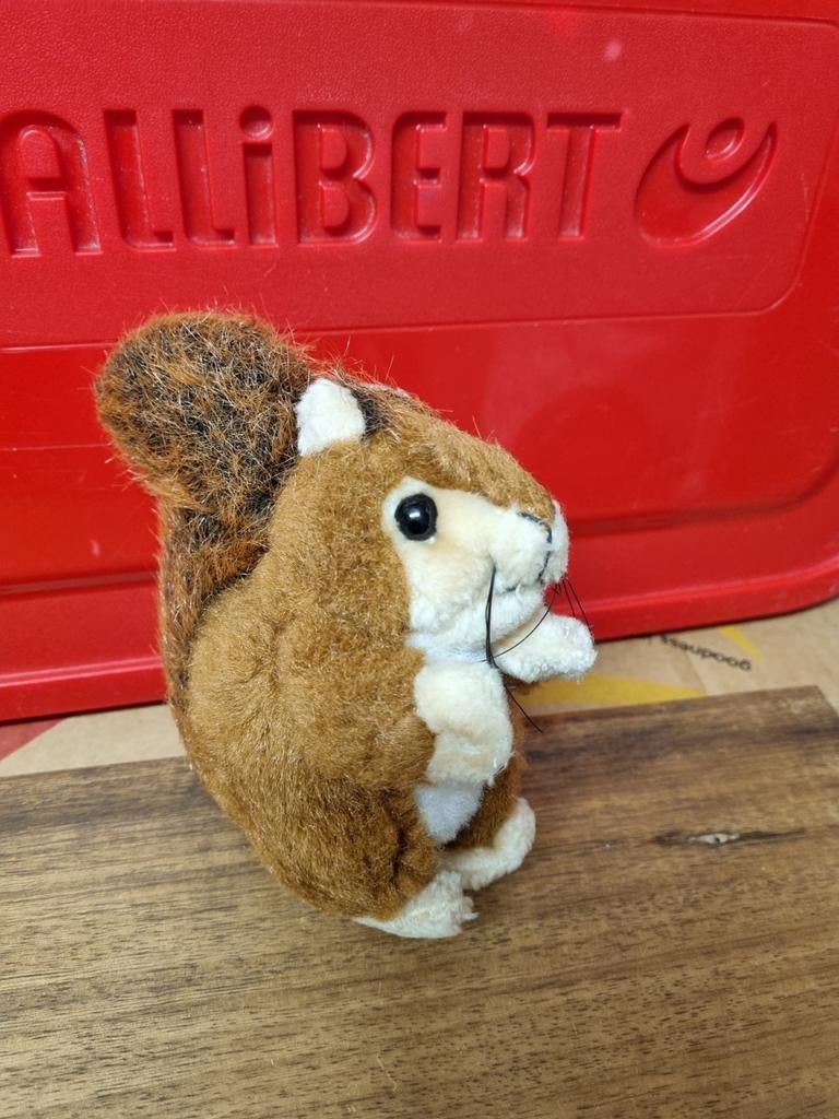 Eekhoorn knuffel nr 27, Ophalen of Verzenden, Overige typen