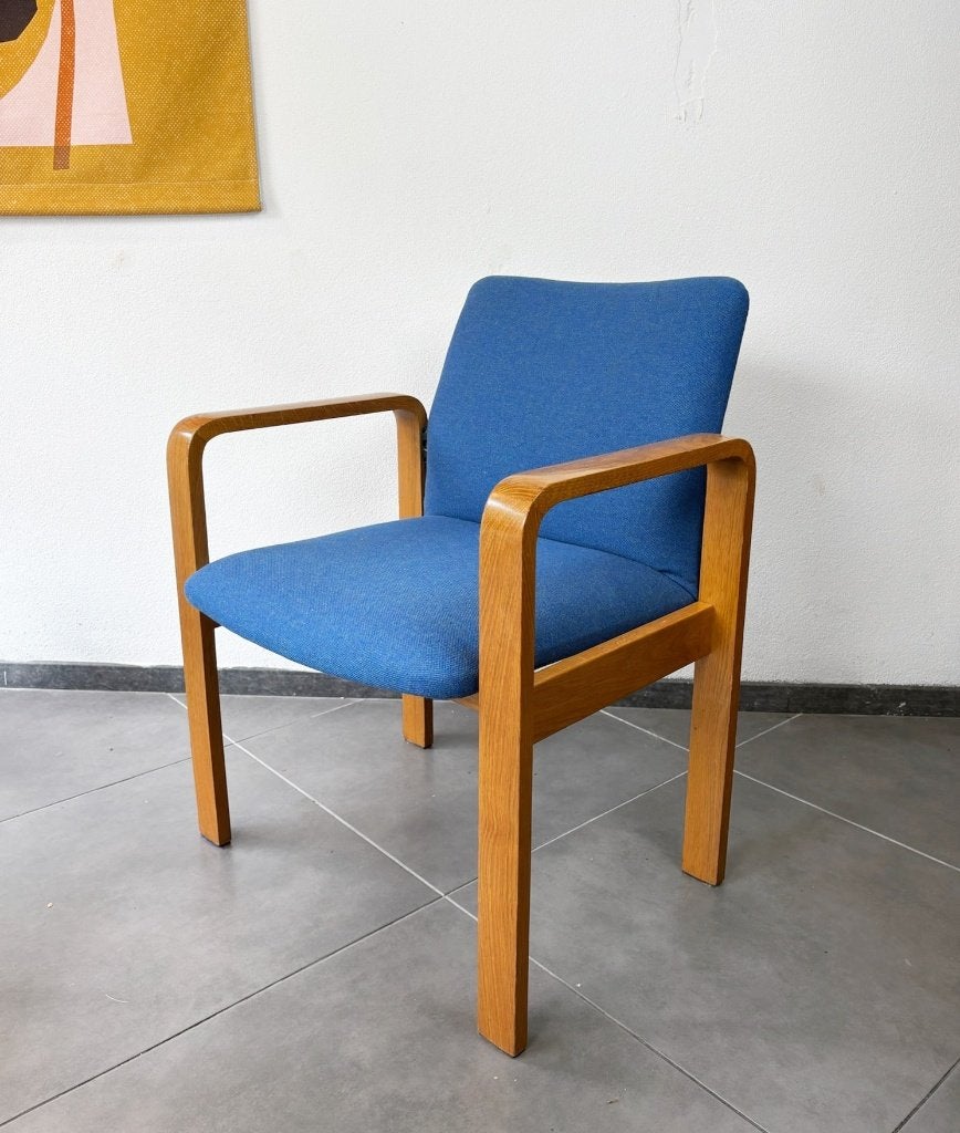 Vintage jaren 70 armleuningstoel opnieuw gestoffeerd, Ophalen, Hout, Gebruikt, Blauw