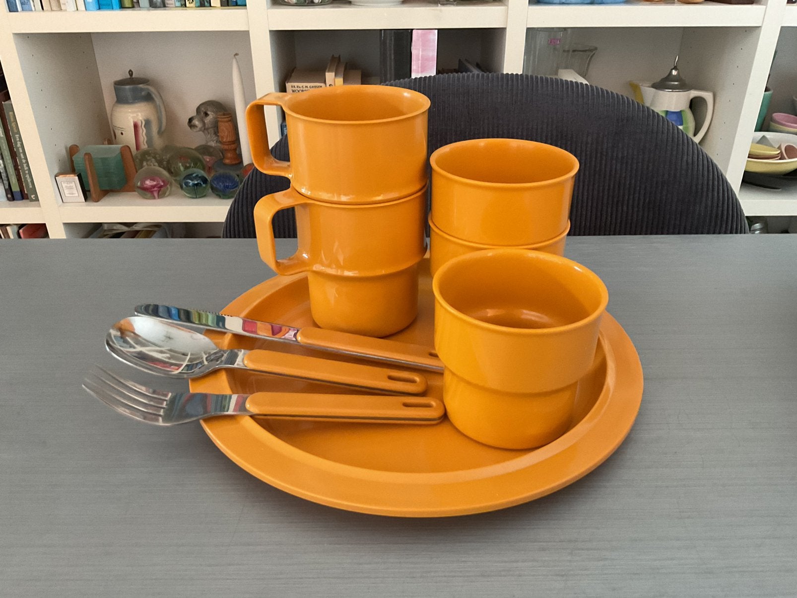 Vintage okergeel kampeerservies en kampeerbestek Rosti Mepal, Ophalen of Verzenden, Gebruikt