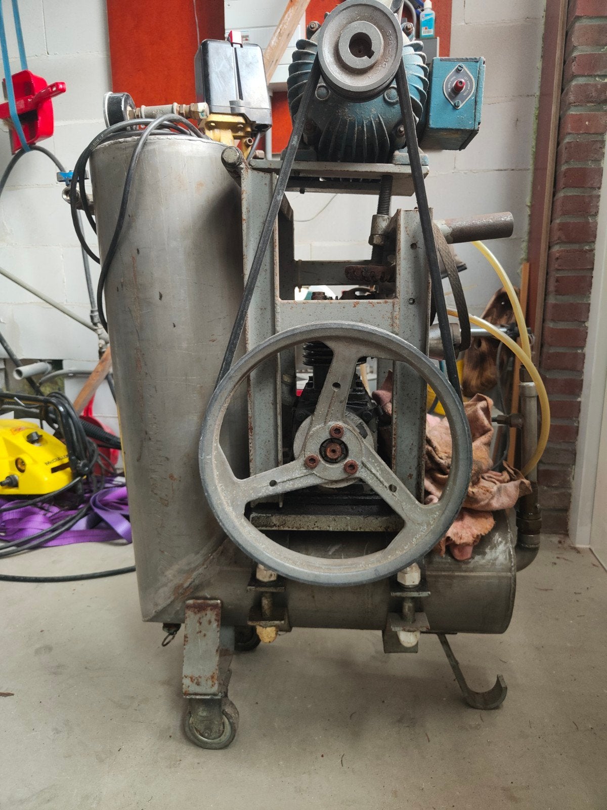 zelfbouw compressor, 25 tot 100 liter, Ophalen, Gebruikt