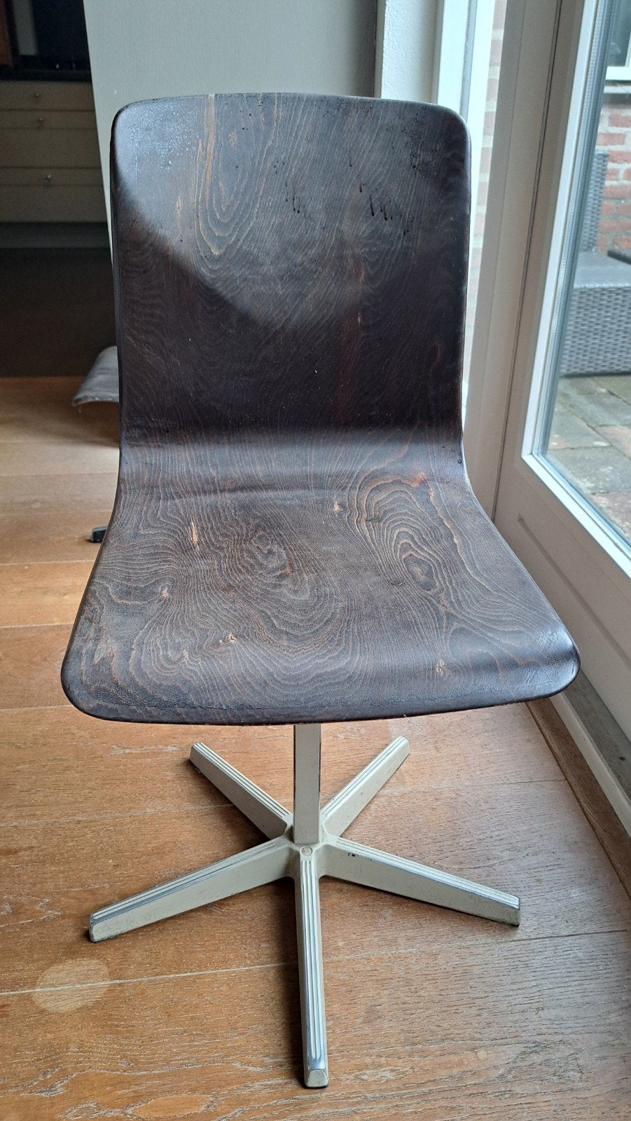 In hoogte verstelbare Thur-Op-Seat stoel, Huis en Inrichting, Ophalen, Gebruikt, Bruin, Vintage, Industrieel