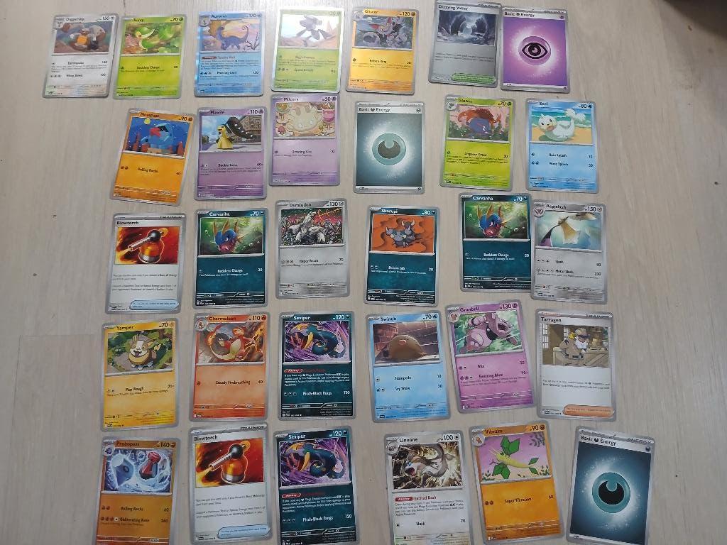 31 Phantasmal Flames Pokemon kaarten met 3 codes, Hobby en Vrije tijd, Ophalen, Nieuw, Meerdere kaarten