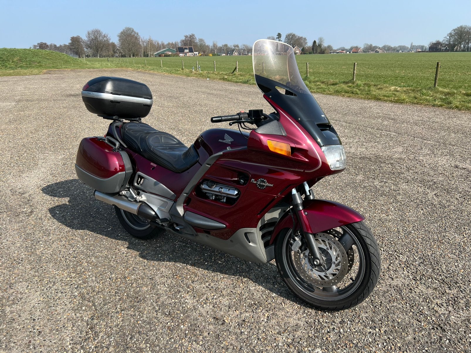Pan European ST1100, Particulier, Toermotor