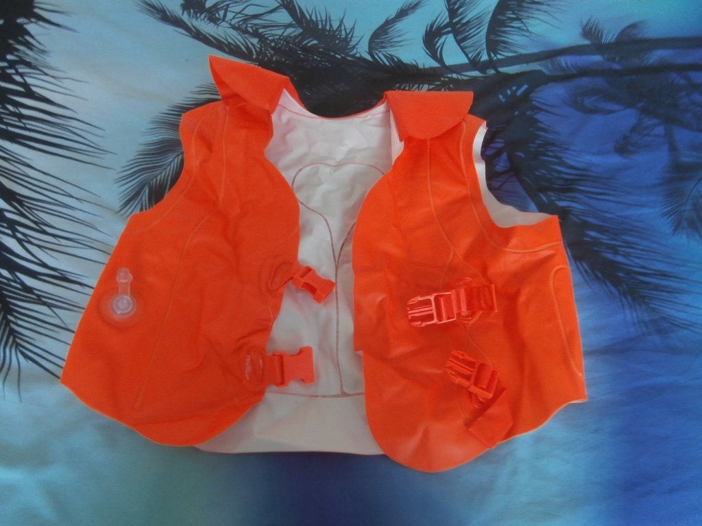 Zwemvest opblaasbaar 3- 6 j zwemkleding zwemmen reddingsvest, Watersport en Boten, Watersportkleding, Ophalen of Verzenden, Zo goed als nieuw