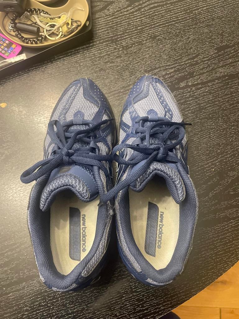 New Balance maat 42,5 1906R Sneakers - Donkerblauw, Ophalen, Zo goed als nieuw, Jongen of Meisje, Schoenen
