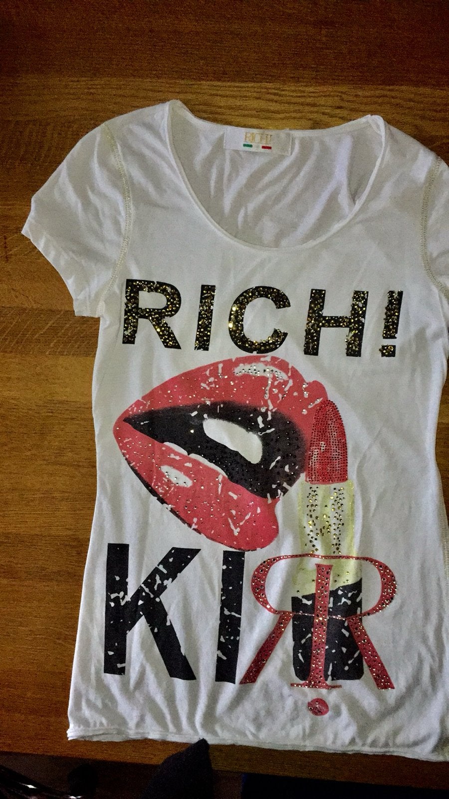 Wit bling T-shirt met 'RICH!' en lippenstift print, Wit, Ophalen of Verzenden, Zo goed als nieuw, Korte mouw