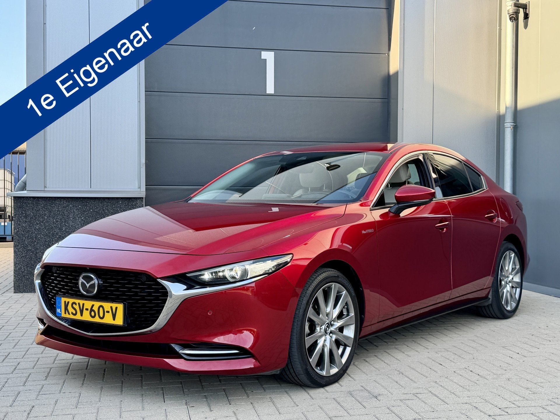 Mazda 3 2.0 M Hybrid 180PK Luxury *1e Eigenaar!* Leder / HUD, Gebruikt, Euro 6, 4 cilinders, Leder
