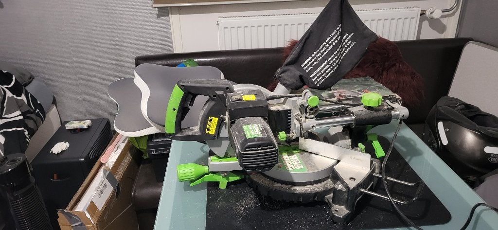 Evolution Afkortzaag 1500W Met lasergeleiding, Doe-het-zelf en Verbouw, Ophalen, Evolution, Gebruikt, 70 mm of meer