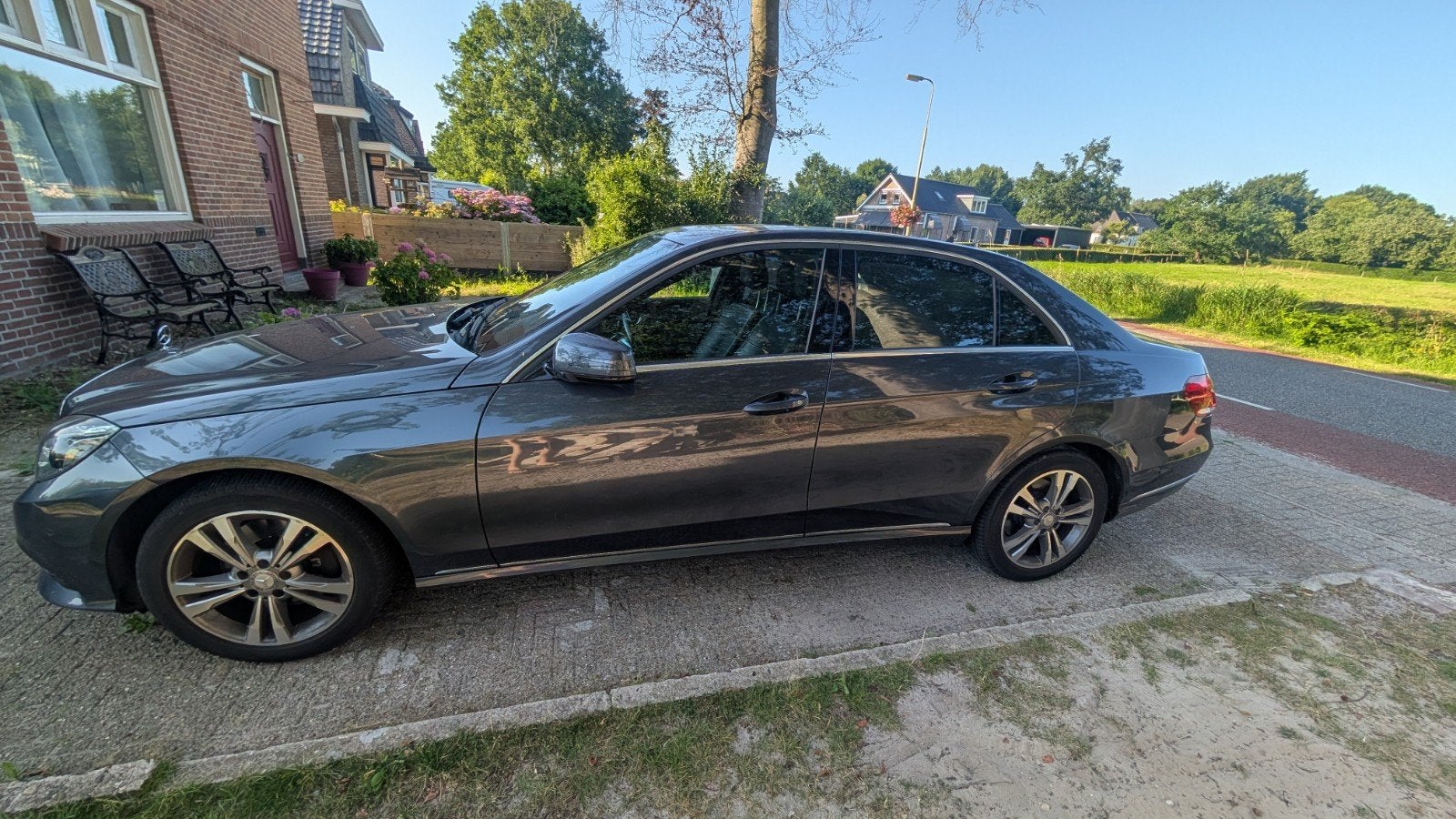 Mercedes-Benz E-Klasse E300 Sedan Aut7 W212 2013 Grijs, Auto's, Achterwielaandrijving, 2000 kg, Particulier, Zilver of Grijs