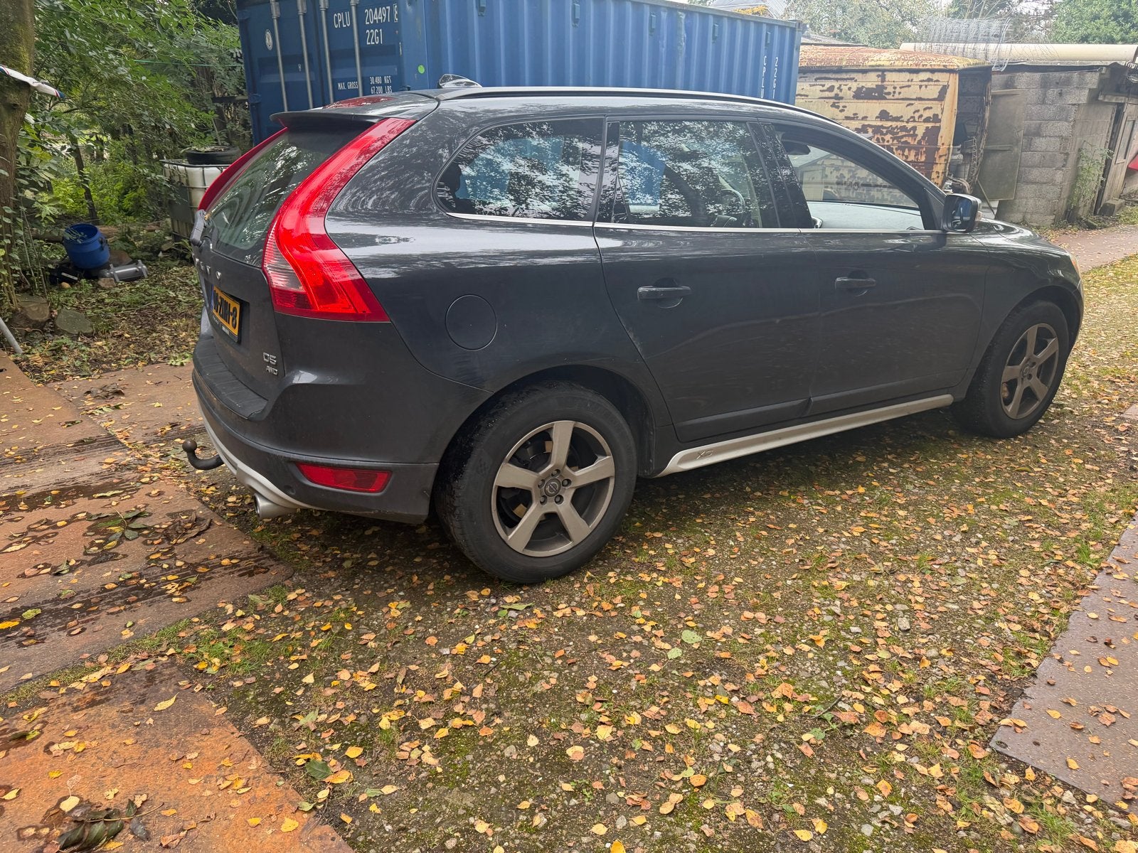 Volvo XC60 D5 Aut6 2013 Grijs, Auto's, Automaat, 15 km/l, Zwart, 2000 kg