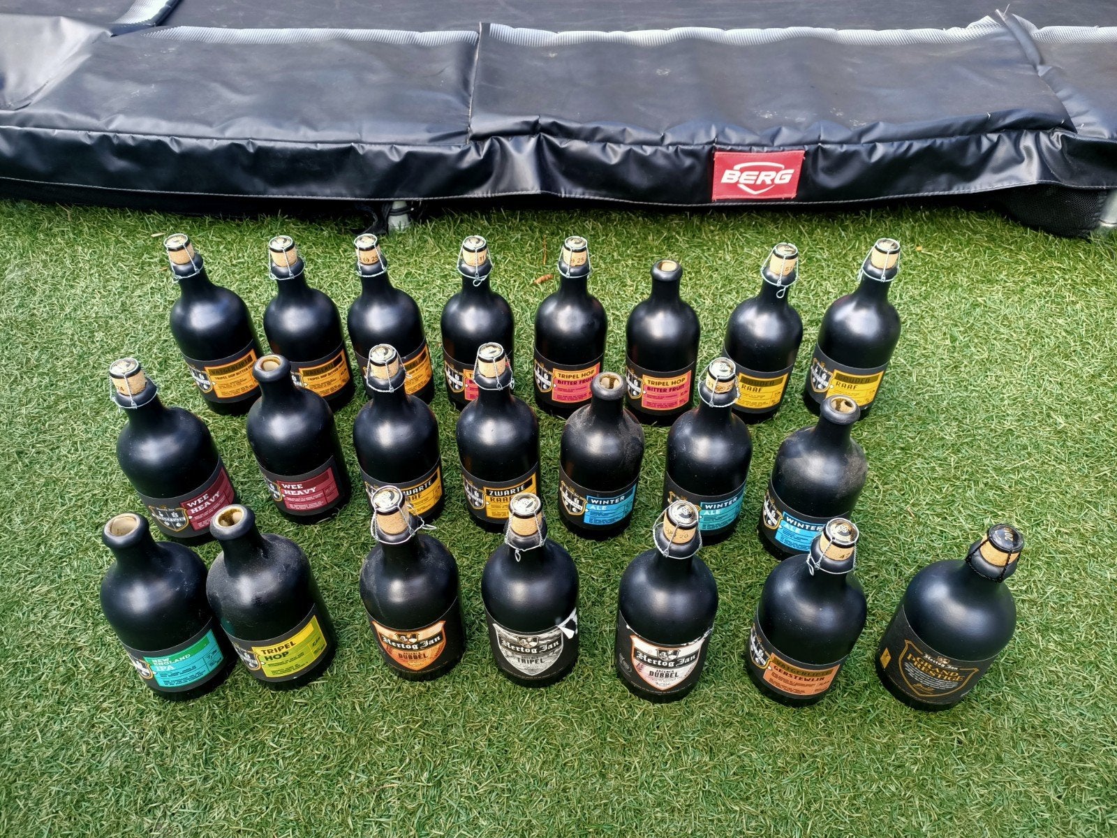 Hertog Jan stenen flessen leeg - diverse soorten, Verzamelen, Biermerken, Ophalen, Gebruikt, Flesje(s), Hertog Jan