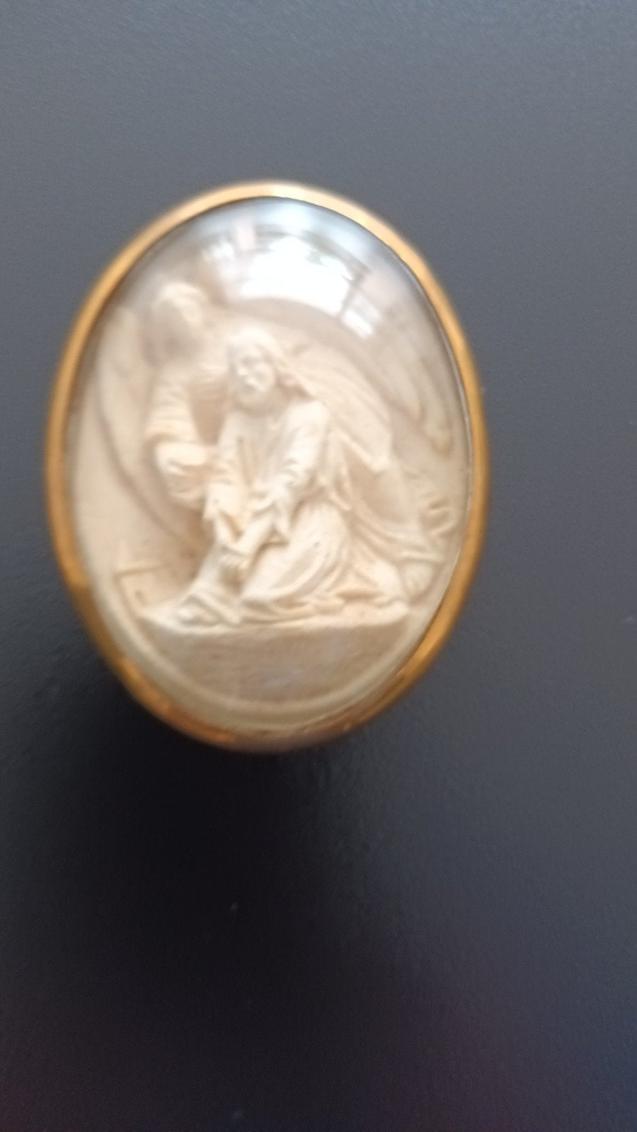 Antieke religieuze medaillon met reliëf, Antiek en Kunst, Ophalen of Verzenden