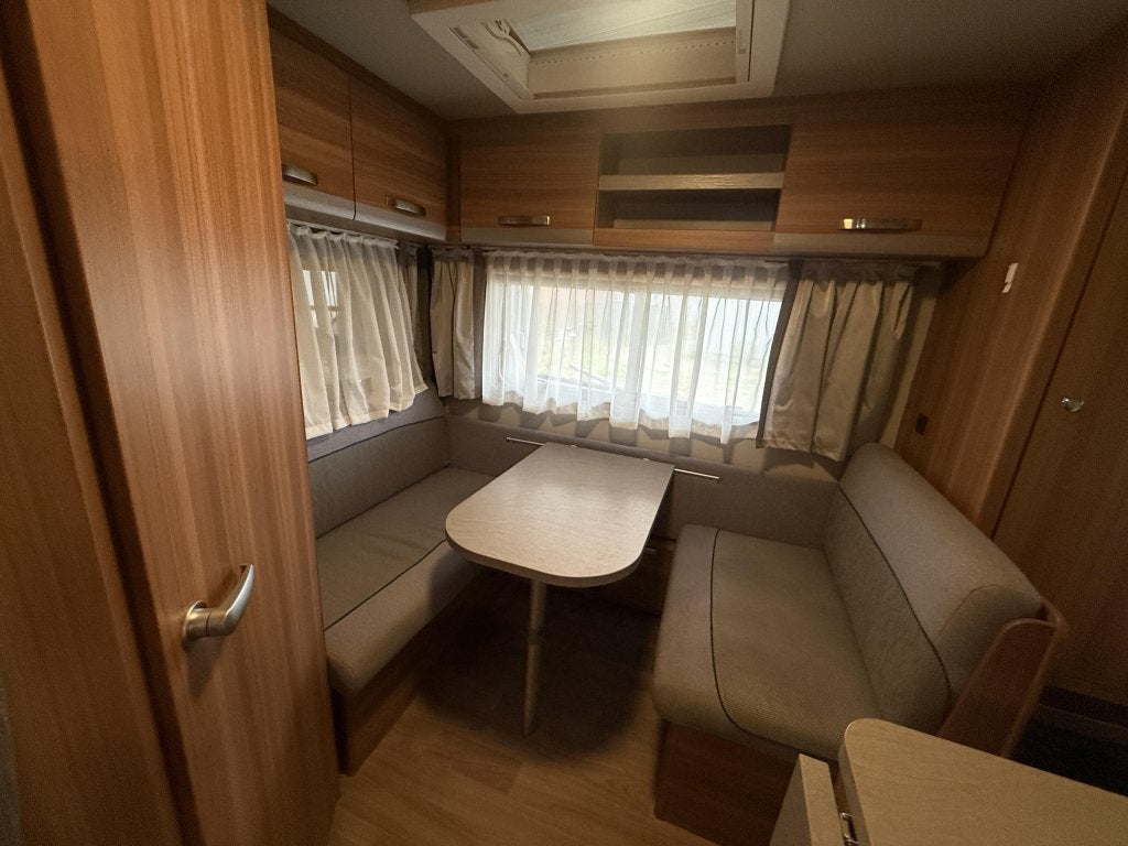 Weinsberg CaraOne 390 QD Lichtgewicht 4 Pers. BJ19, Caravans en Kamperen, Overige merken, Kachel, Bedrijf, Treinzit