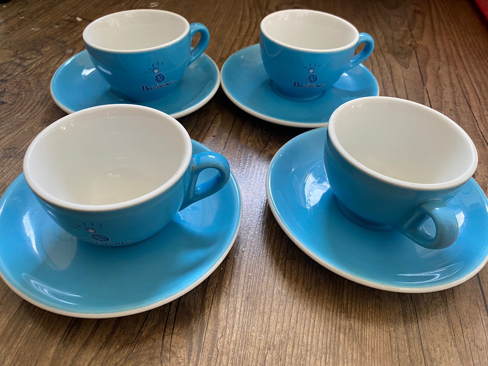 Cappuccino en expressokopjes, 1 € per kop en schotel, Ophalen, Zo goed als nieuw, Porselein, Kop en/of schotel