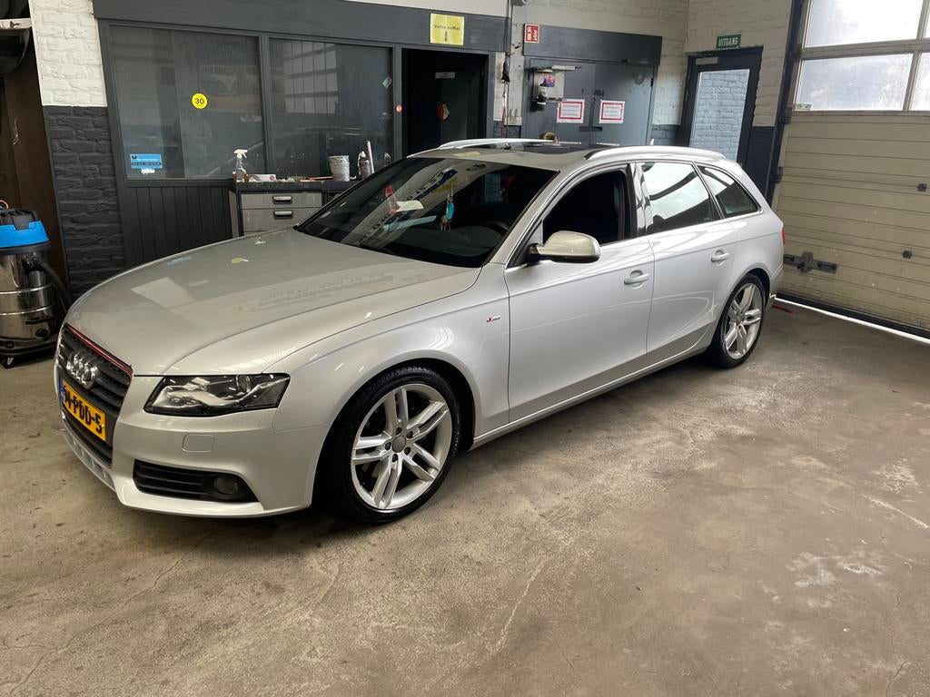 Audi A4 1.8 Tfsi 3 x s-line panno  Multitronic 2011 Grijs, 4 cilinders, 160 pk, A4, Origineel Nederlands