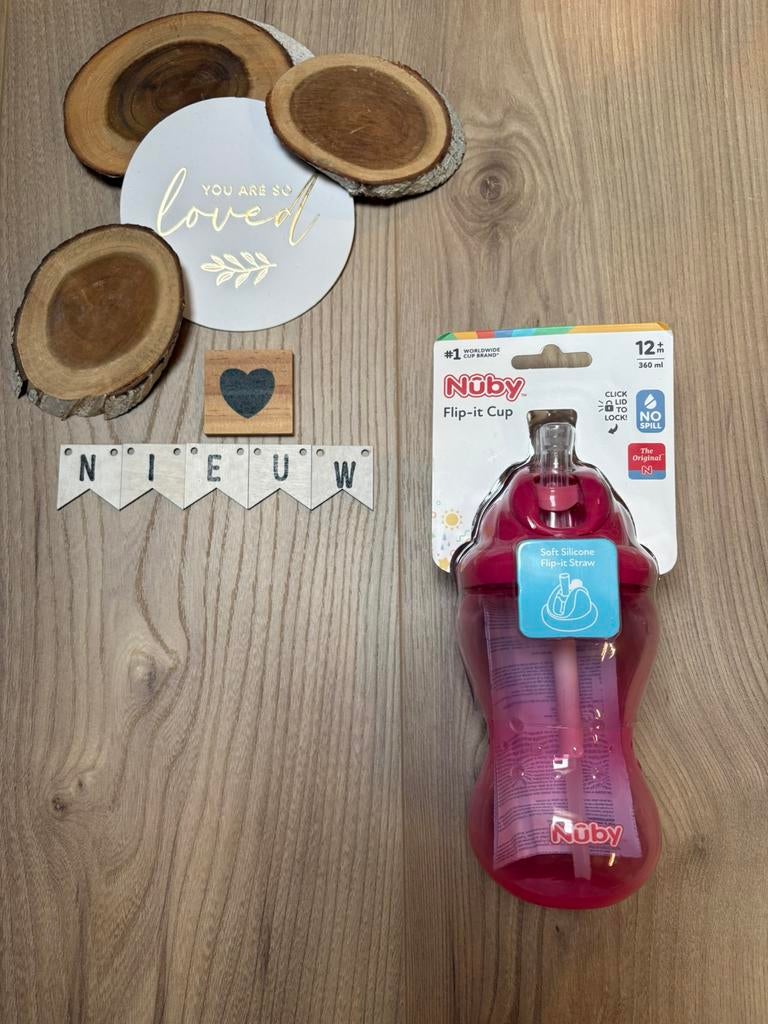 Baby nuby 1x flip it cup rietjes beker 12+m roze, Ophalen of Verzenden, Nieuw, Overige typen