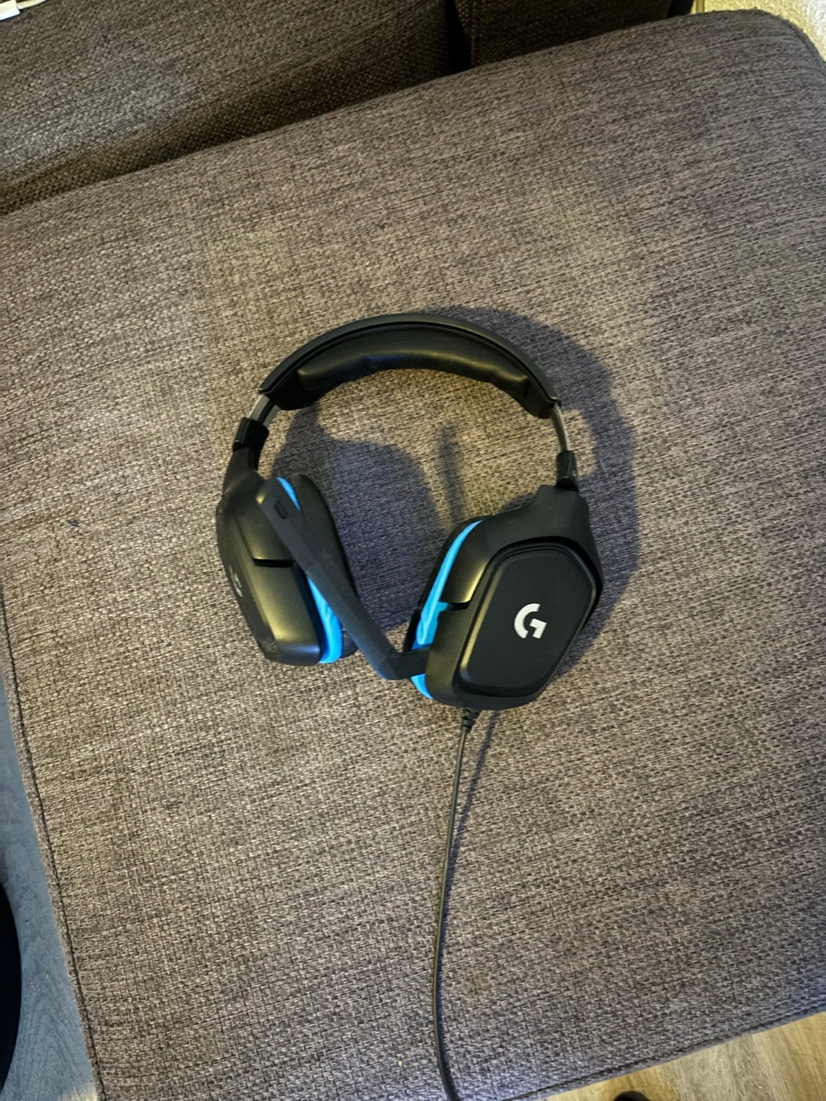 Logitech G432 Gaming Headset voor PS5 en andere consoles, Zo goed als nieuw, Headset, Logitech, PlayStation