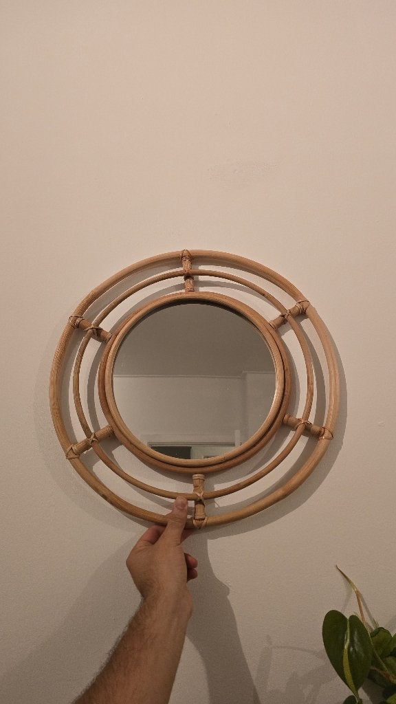 Ronde spiegel van Ikea, Huis en Inrichting, Woonaccessoires | Spiegels, Ophalen, Minder dan 50 cm, Rond, Zo goed als nieuw