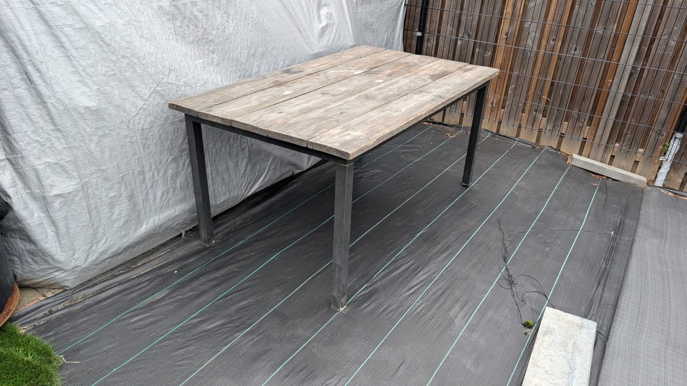 Tuintafel gratis afhalen 1,70x 0.98 meter, Ophalen, Gebruikt, Rechthoekig, Hout