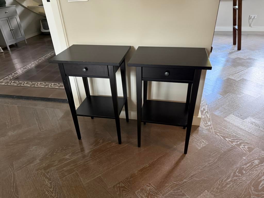 2 Nachtkastjes Hemnes ikea, Huis en Inrichting, Complete eetkamers, Ophalen, Gebruikt