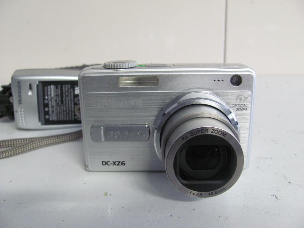 digitale camera van Traveler met 10.1mp, Compact, 10 Megapixel, Ophalen of Verzenden, Zo goed als nieuw