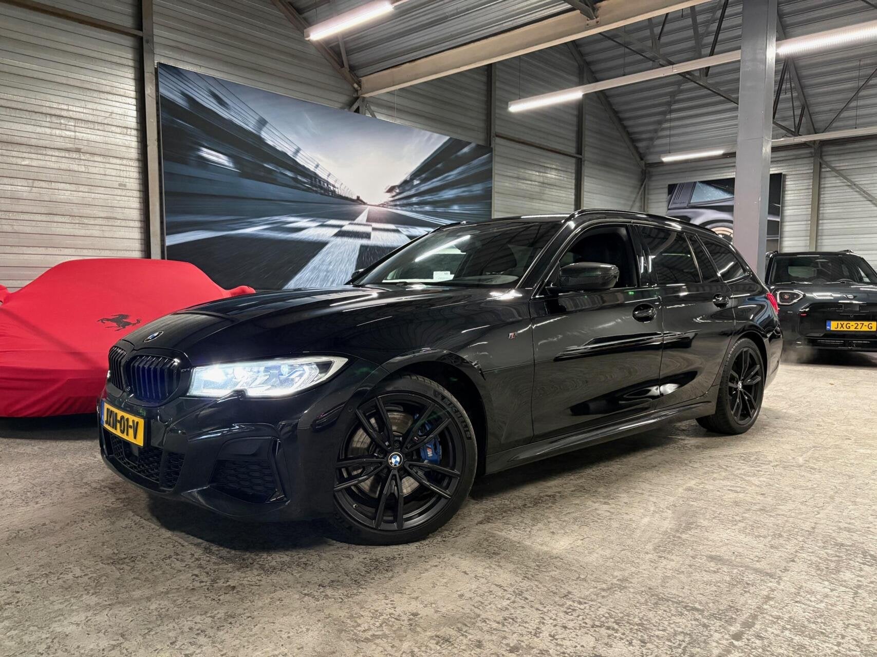 BMW 3-serie Touring M340i xD High Executive|Laser|HUD|422PK/, Auto's, BMW, 1780 kg, Zwart, Leder, Automatische klimaatregeling