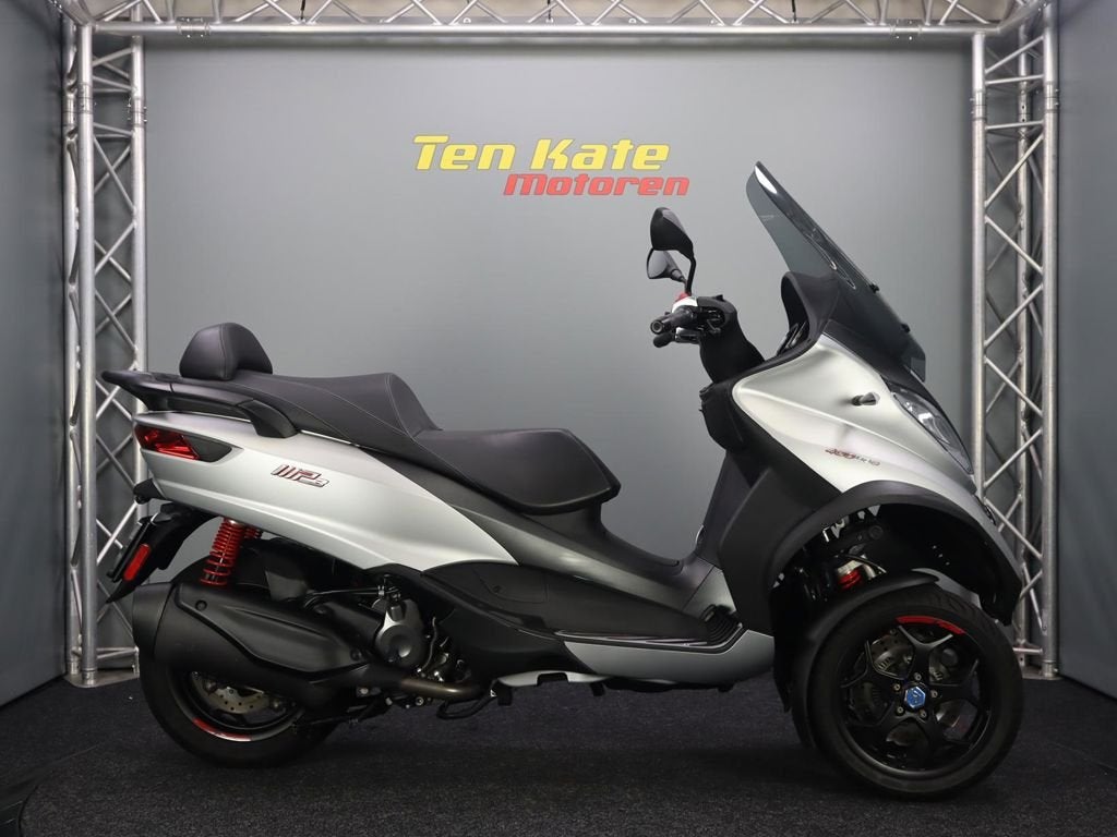 Piaggio MP3 400 HPE, Motoren, Bedrijf, Scooter