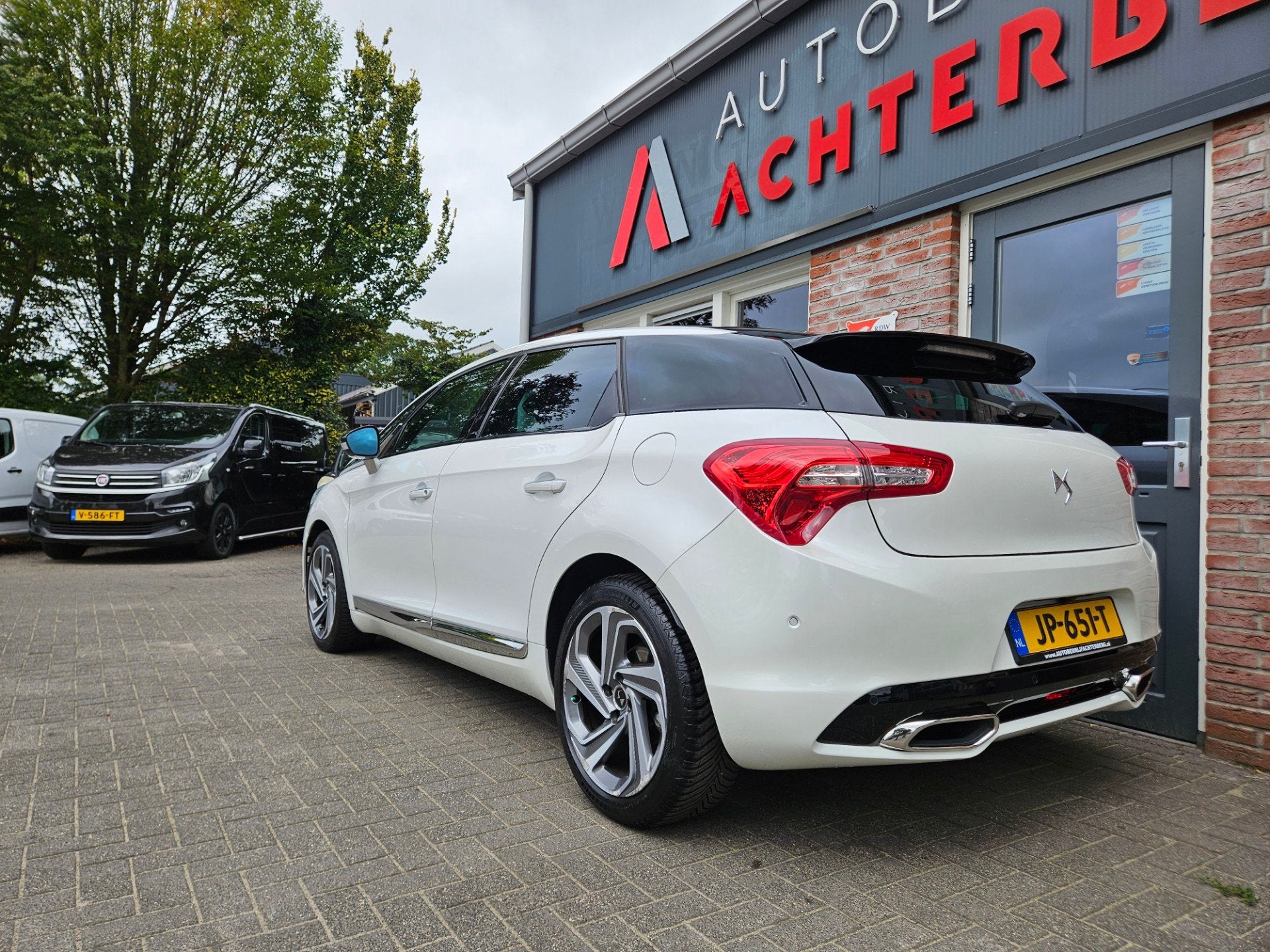 DS 5 1.6 THP Business Executive Automaat! Trekhaak! Mooie/Ne, Auto's, Gebruikt, Euro 6, 4 cilinders, Leder en Stof