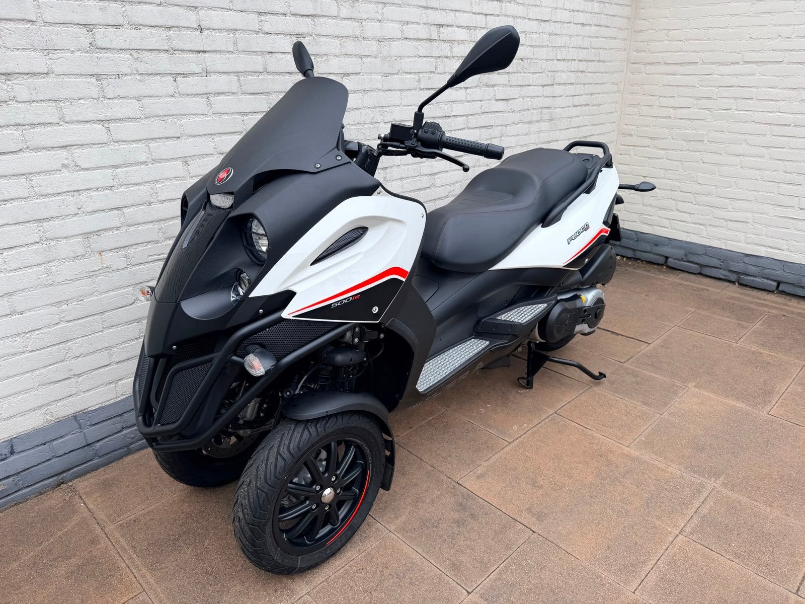 Gilera Fuoco 500 | Slechts 1.868 km | Zo goed als nieuw, Ophalen, Zo goed als nieuw, 500 cc