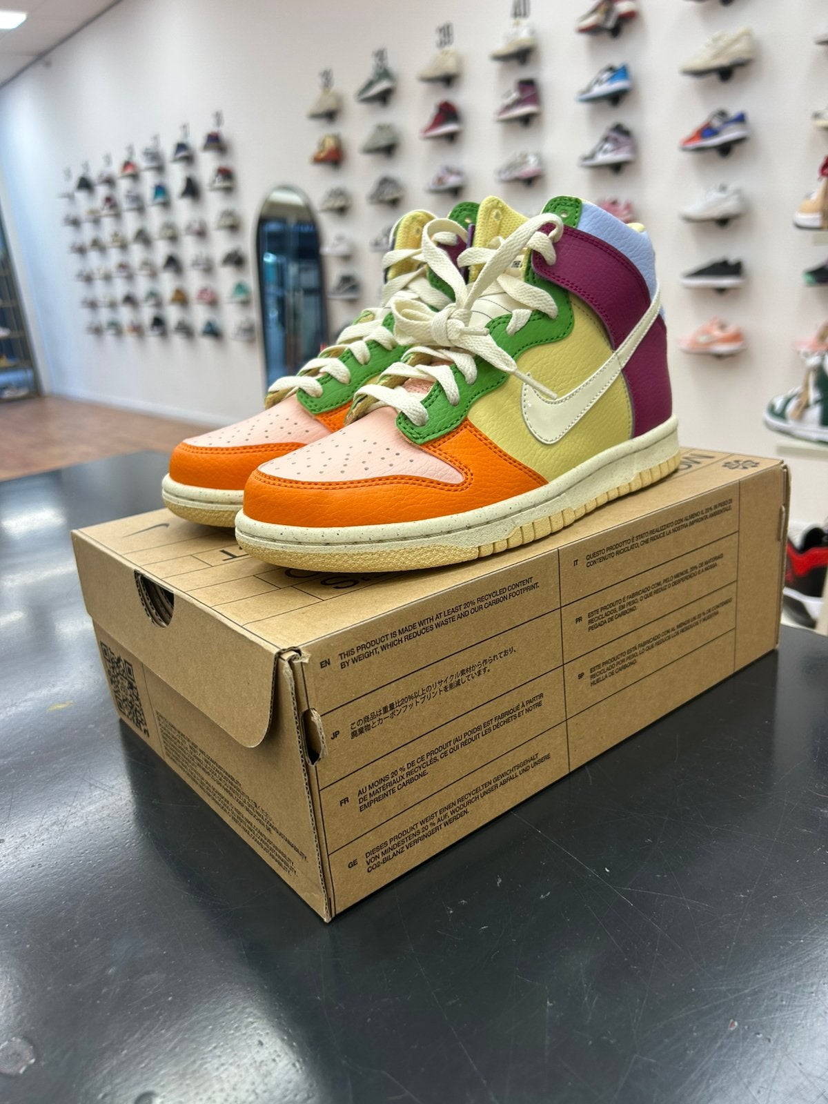 Nike Dunk High GS “International Day of the Girl” 36 & 36.5, Overige kleuren, Nieuw, Ophalen of Verzenden, A