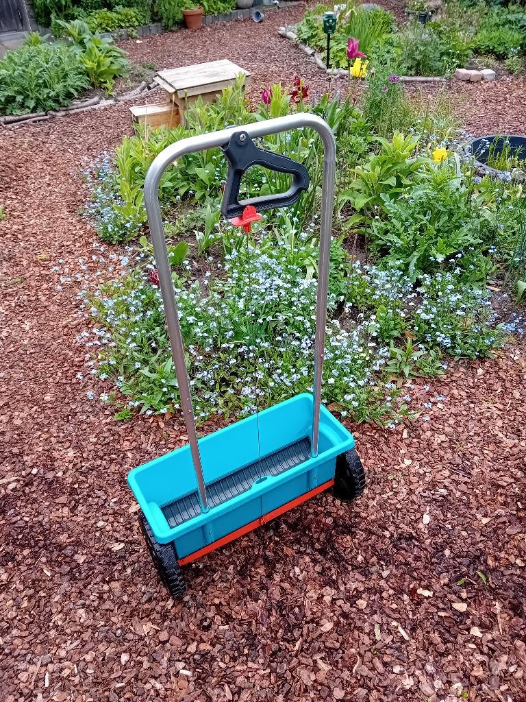 Gardena strooiwagen, Ophalen, Zo goed als nieuw, Gardena