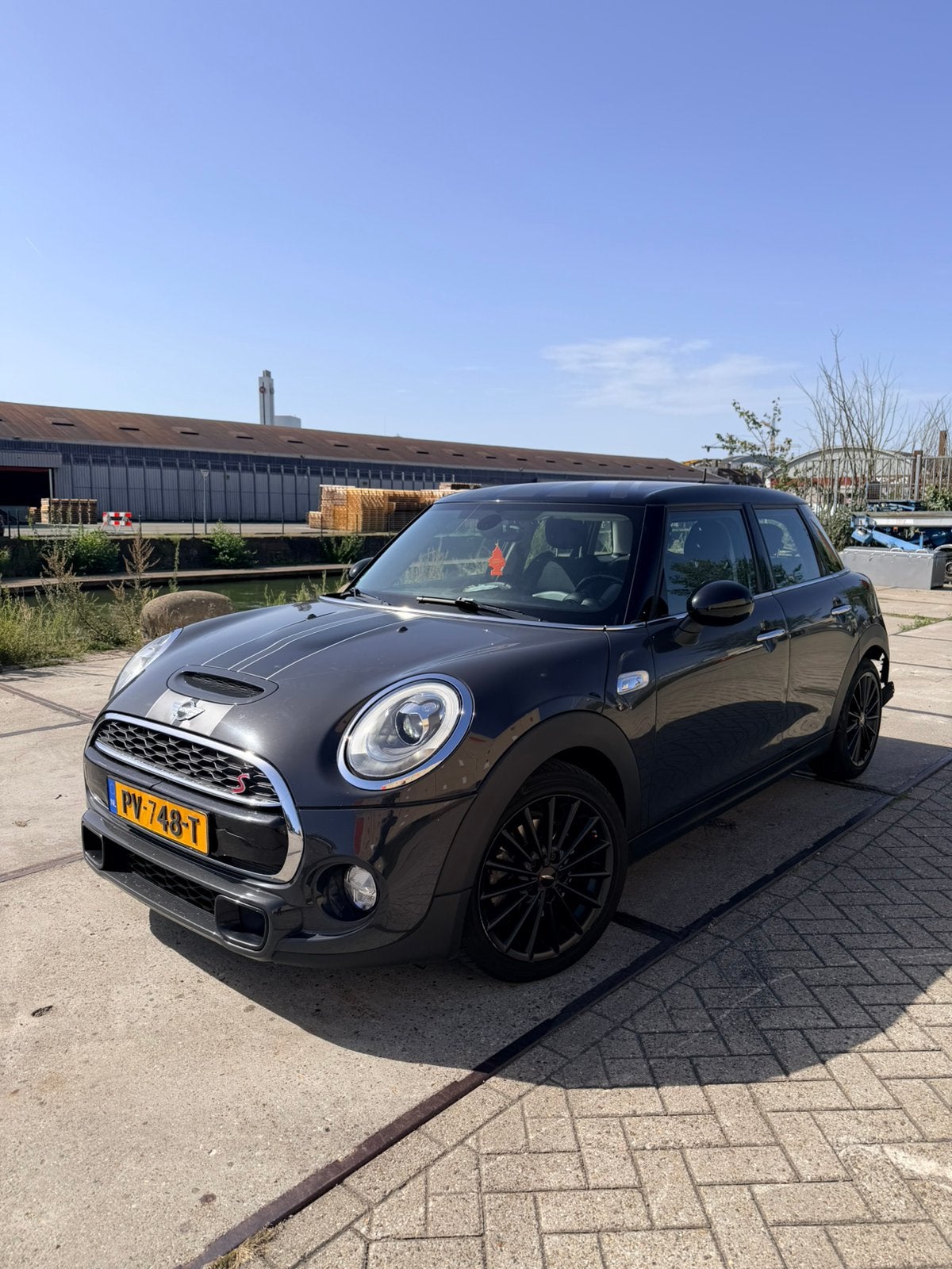 Mini 2.0 Cooper S 141KW 5D AUT 2017 Grijs NL AUTO DEALER OND, 1998 cc, Mini, Zilver of Grijs, Benzine