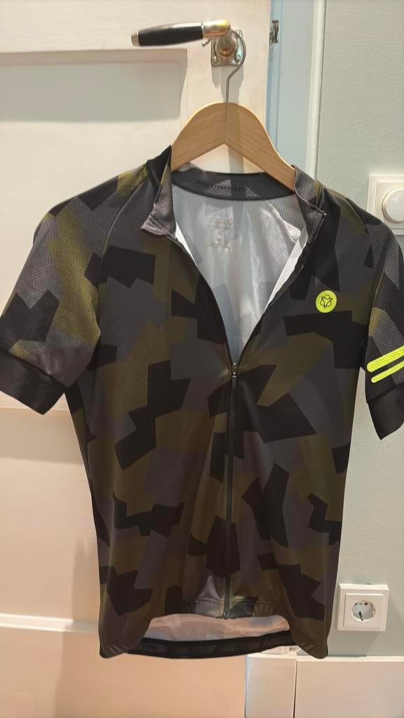 Agu fiets shirt top M, Ophalen of Verzenden, Zo goed als nieuw, Bovenkleding, Heren
