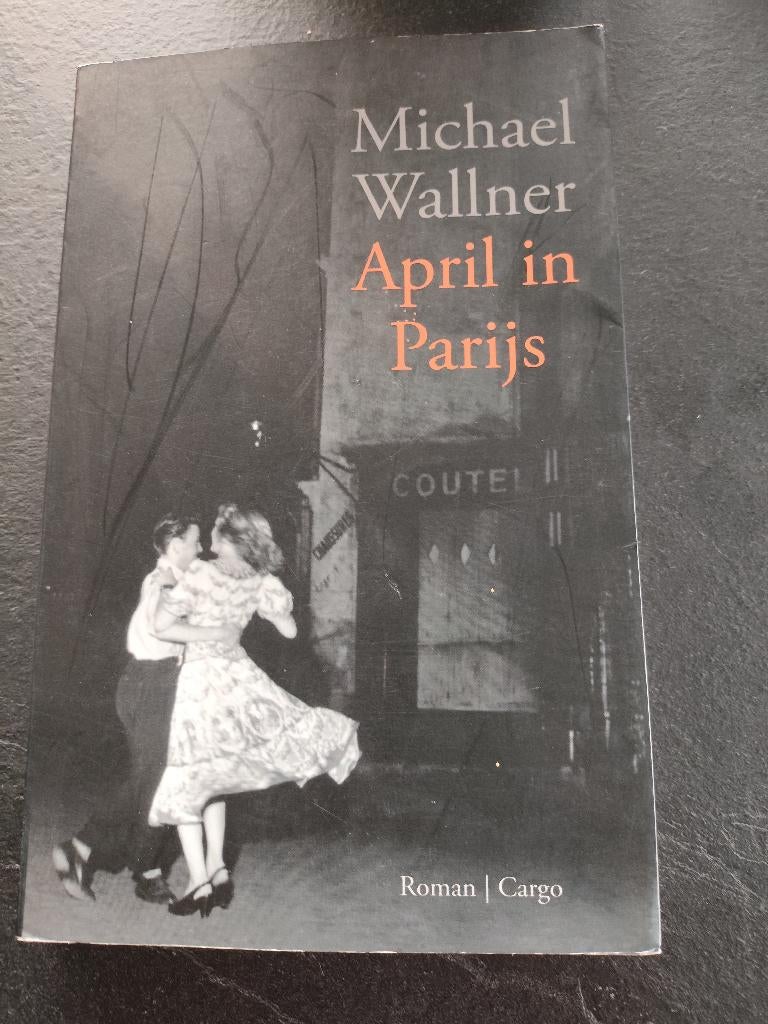 April in Parijs in nette staat, Ophalen of Verzenden, Zo goed als nieuw