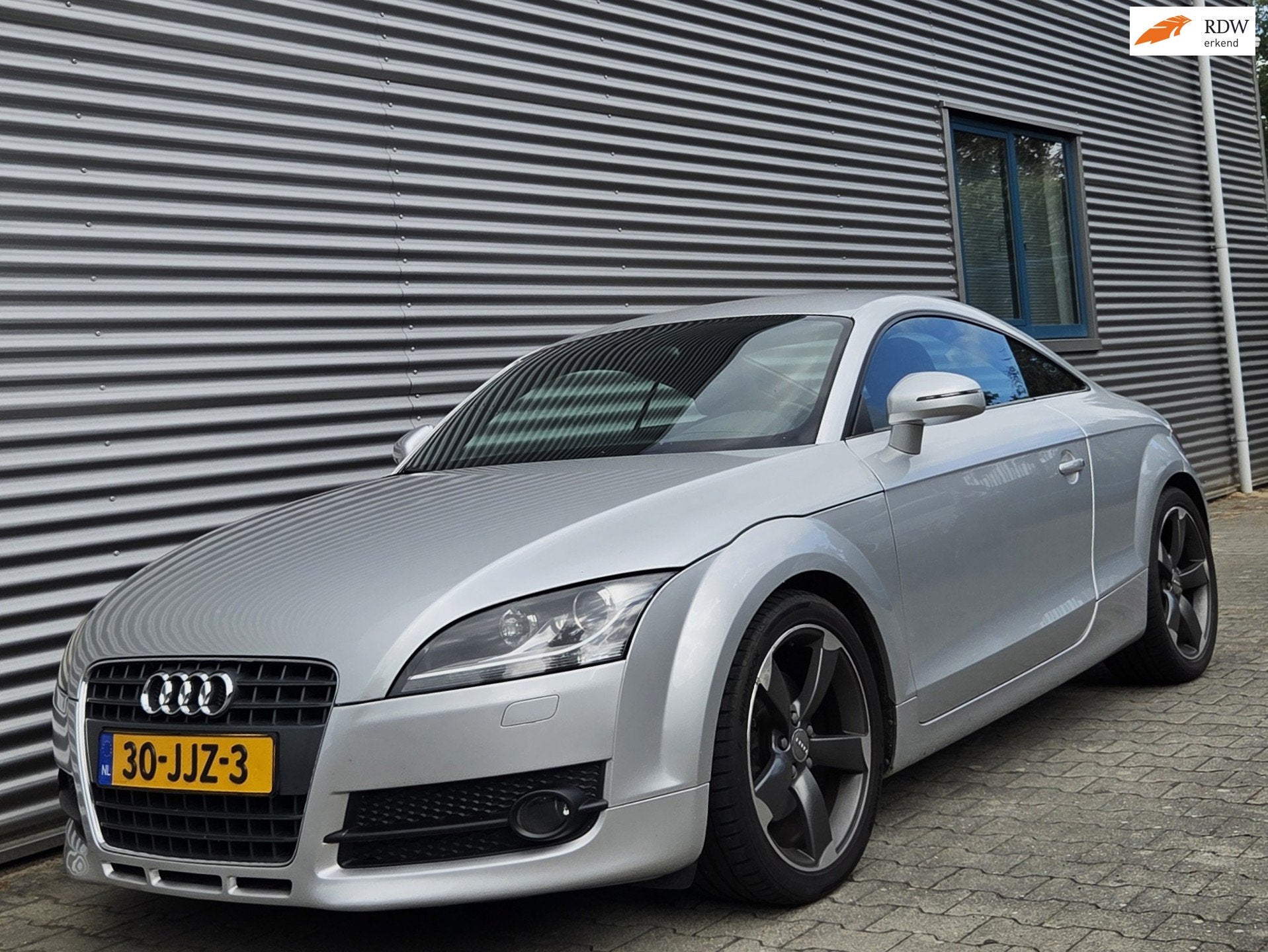 Audi TT 2.0 TFSI 200Pk AUT Silbersee/ Lichtsilber Metallic 1, Auto's, TT, Gebruikt, Zwart, 4 cilinders
