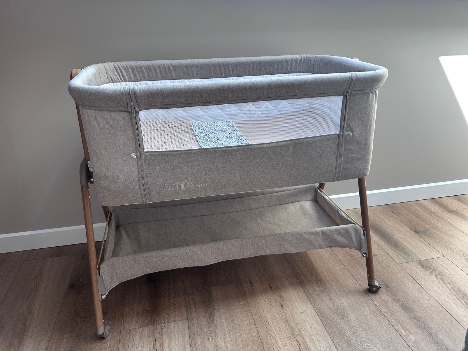 Chipolino Co-Sleeper (eventueel incl. matras), Ophalen, Zo goed als nieuw, Ledikant