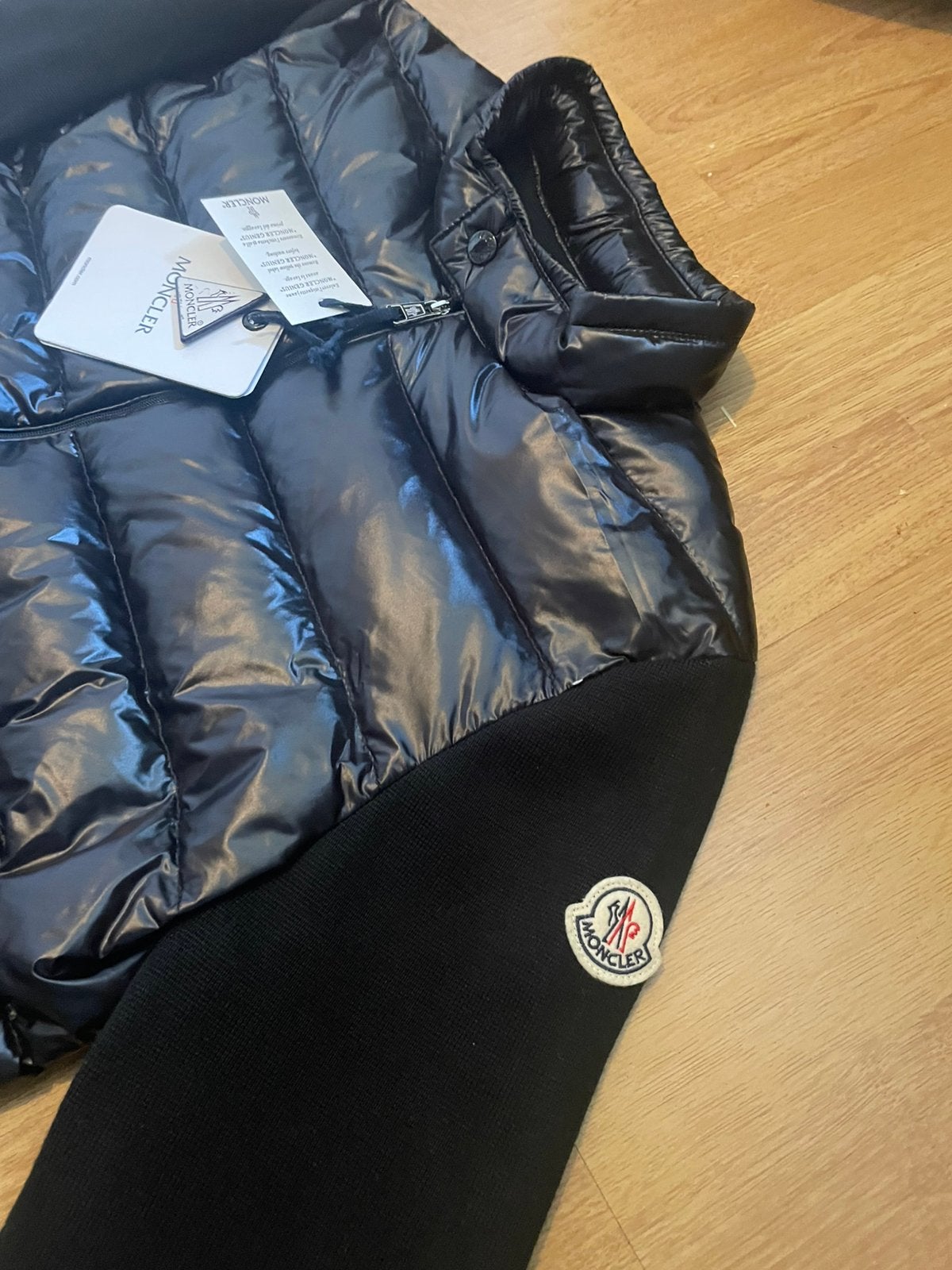 Moncler zomerjas  maar M, Ophalen of Verzenden, Nieuw, Zwart