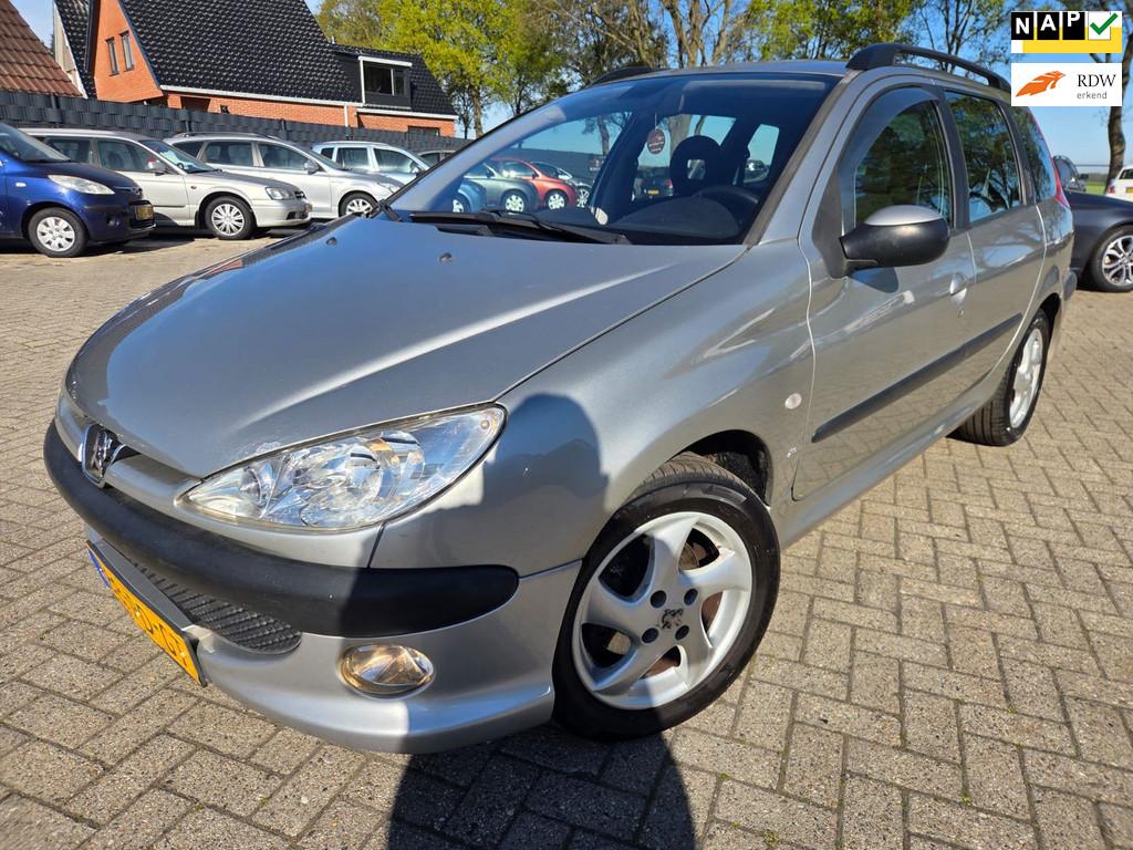 Peugeot 206 SW 1.6-16V XS-line 2004. Airco/Lichtmetaal/Mistl, Voorwielaandrijving, Zwart, 4 cilinders, Origineel Nederlands