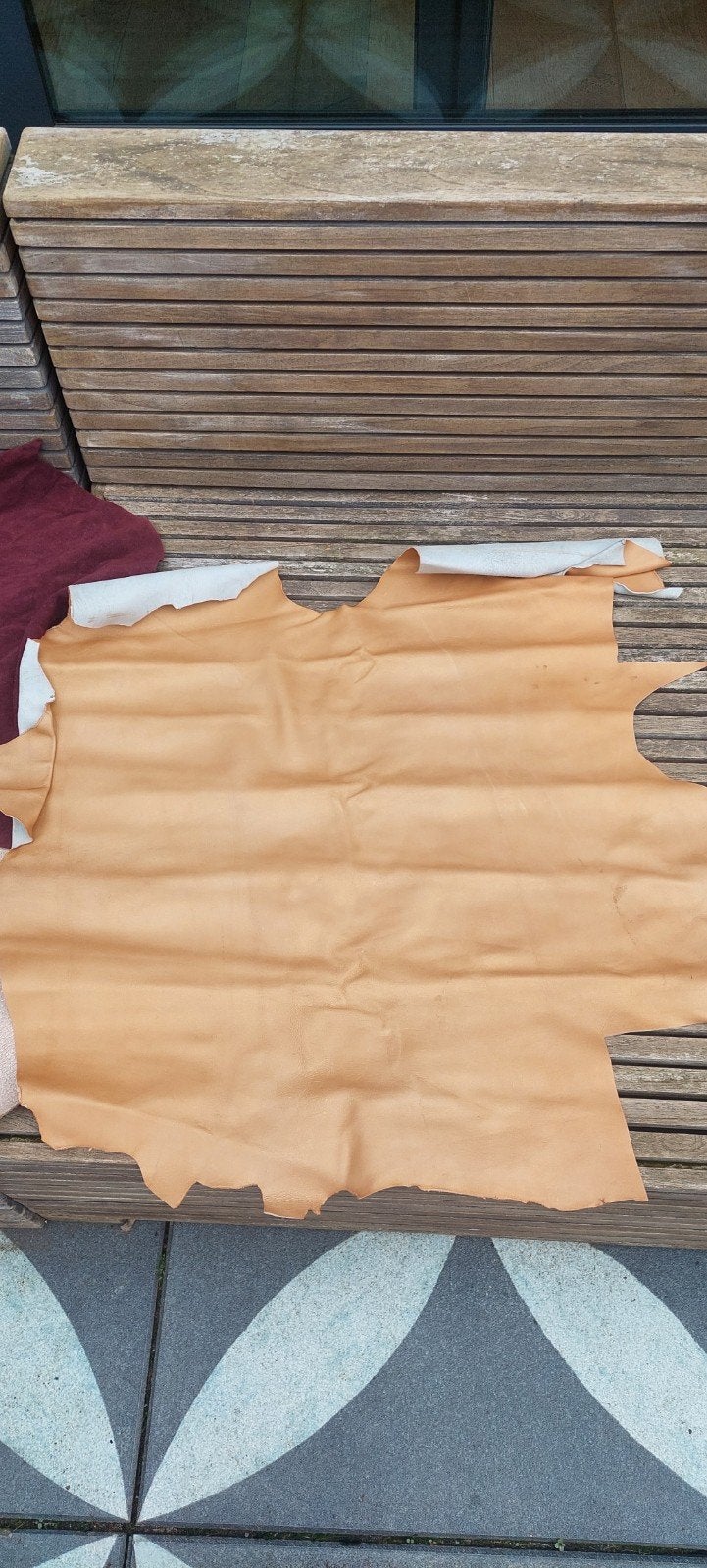 Italiaans leer en stof voor tassen - Diverse kleuren, Bruin, Leer of Kunstleer, Ophalen of Verzenden, 30 tot 120 cm