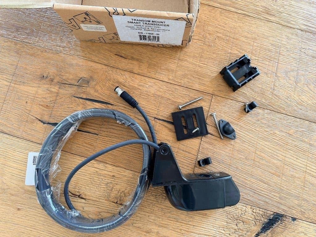 Airmar p39 NMEA 2000 smart transducer diepte speed temperatu, Watersport en Boten, Ophalen, Nieuw