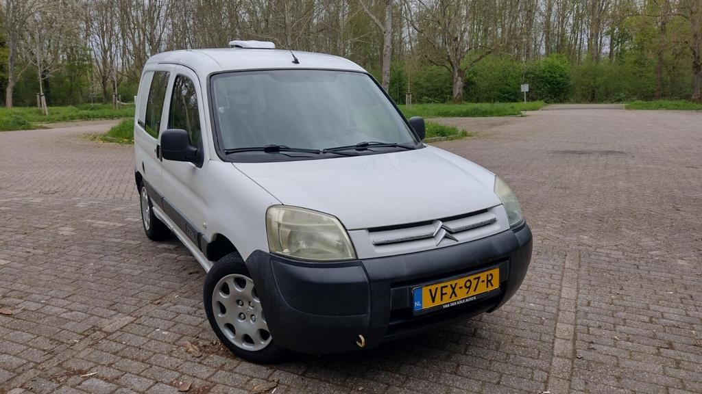 Citroën Berlingo camper (benzine, grijs kenteken), Auto's, Citroën, Stoelverwarming, 4 cilinders, Overige bekleding, Wit