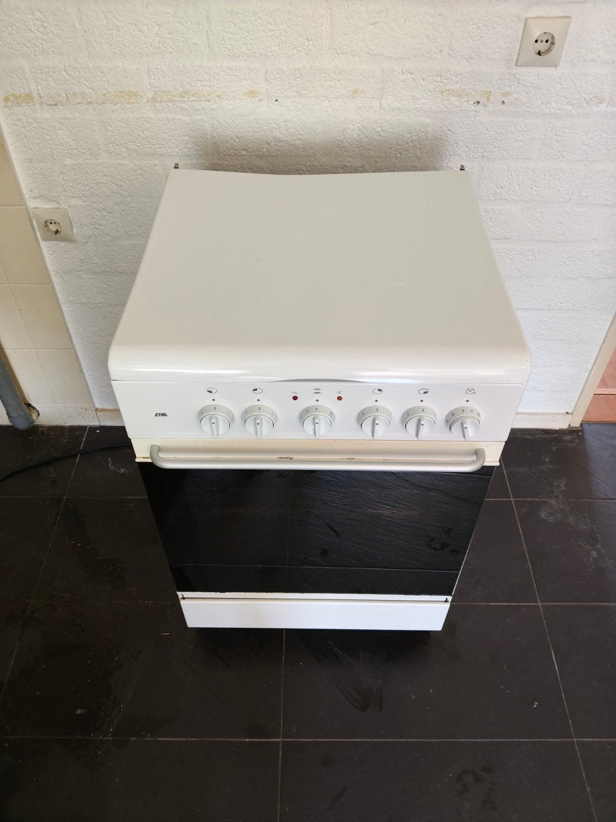 Etna elektrisch fornuis (gebruikt), Witgoed en Apparatuur, Fornuizen, Ophalen, Gebruikt, 4 kookzones, Vrijstaand