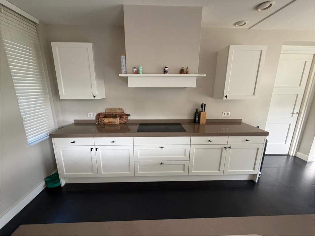 Mooie Grando keuken met composiet blad en Bosch/Siemens appa, Ophalen, Zo goed als nieuw, Composiet