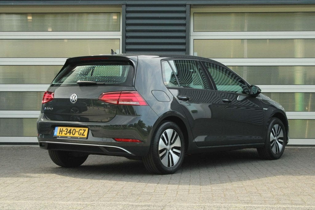 Volkswagen e-Golf E-DITION 2020 136pk 38kW/h | SoH 94% | Nav, 12 maanden, Gebruikt, Zwart, 231 km