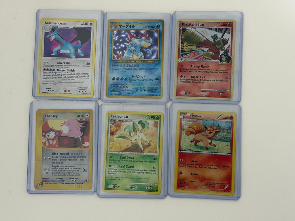 Pokémon kaarten: Leafeon, Chansey, Vulpix, Blaziken, Feralig, Ophalen, Gebruikt, Meerdere kaarten, Foil